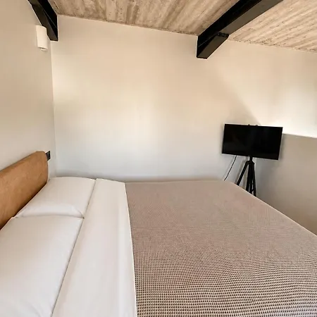 Villa Theros Suite, Private Pool Retreat In *