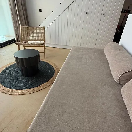 Villa Theros Suite, Private Pool Retreat In