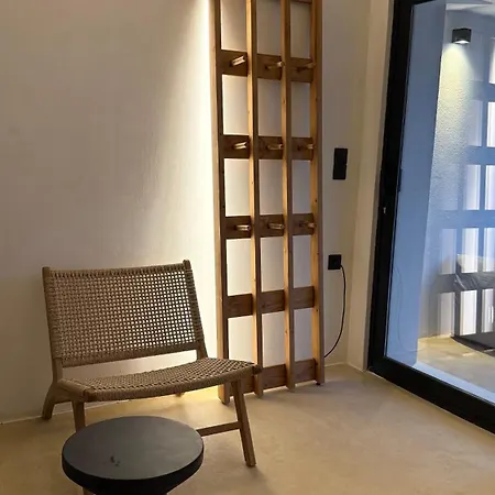 Theros Suite, Private Pool Retreat In Villa *